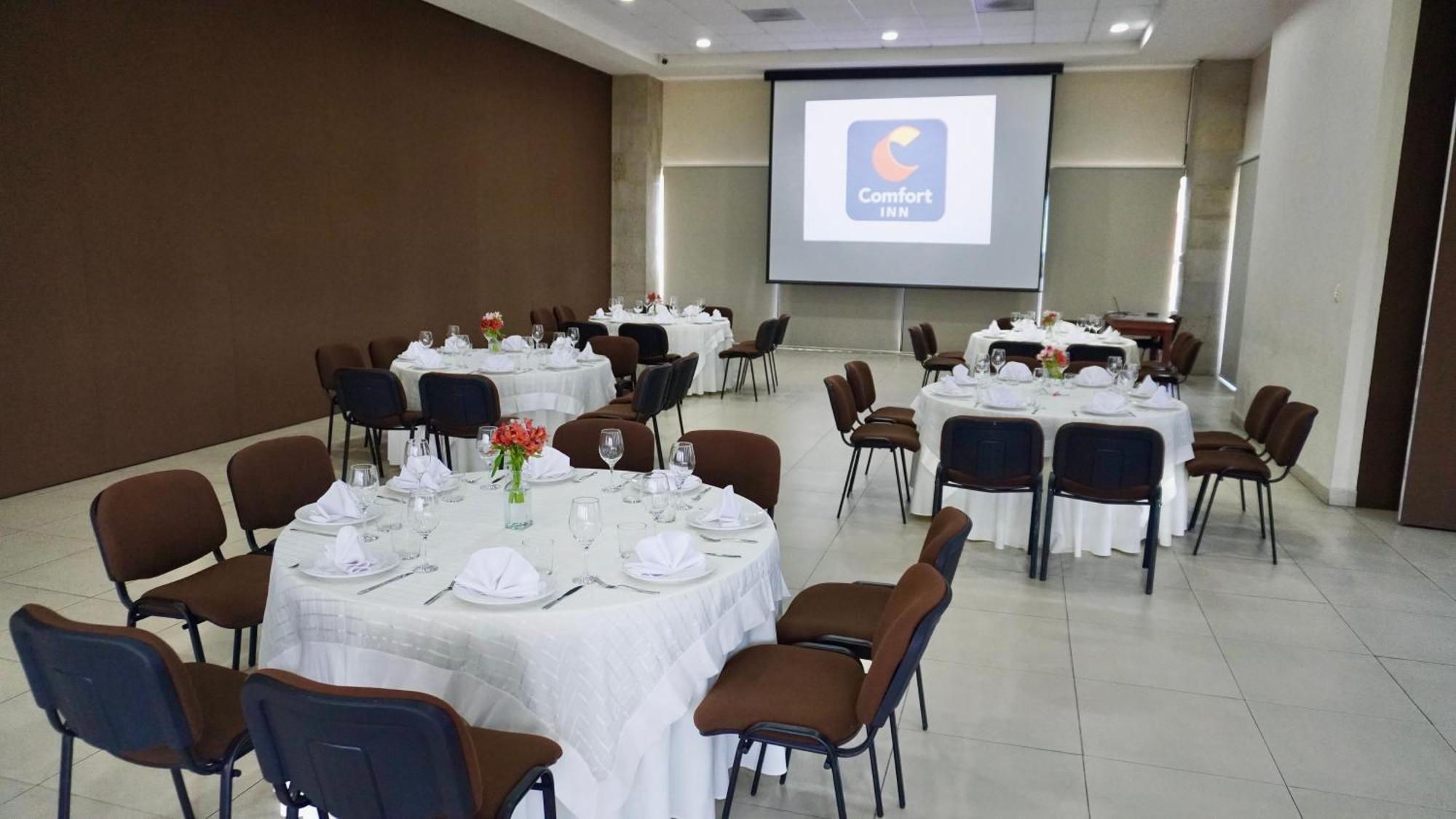 Comfort Inn Córdoba מראה חיצוני תמונה